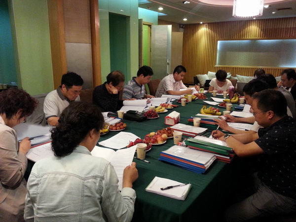  The new drug evaluation center expert Professor of Shanxi province food and drug administration review our company product registration 